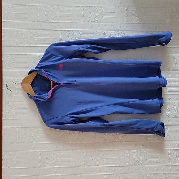 The North Face half zip - Picture 2 of 6